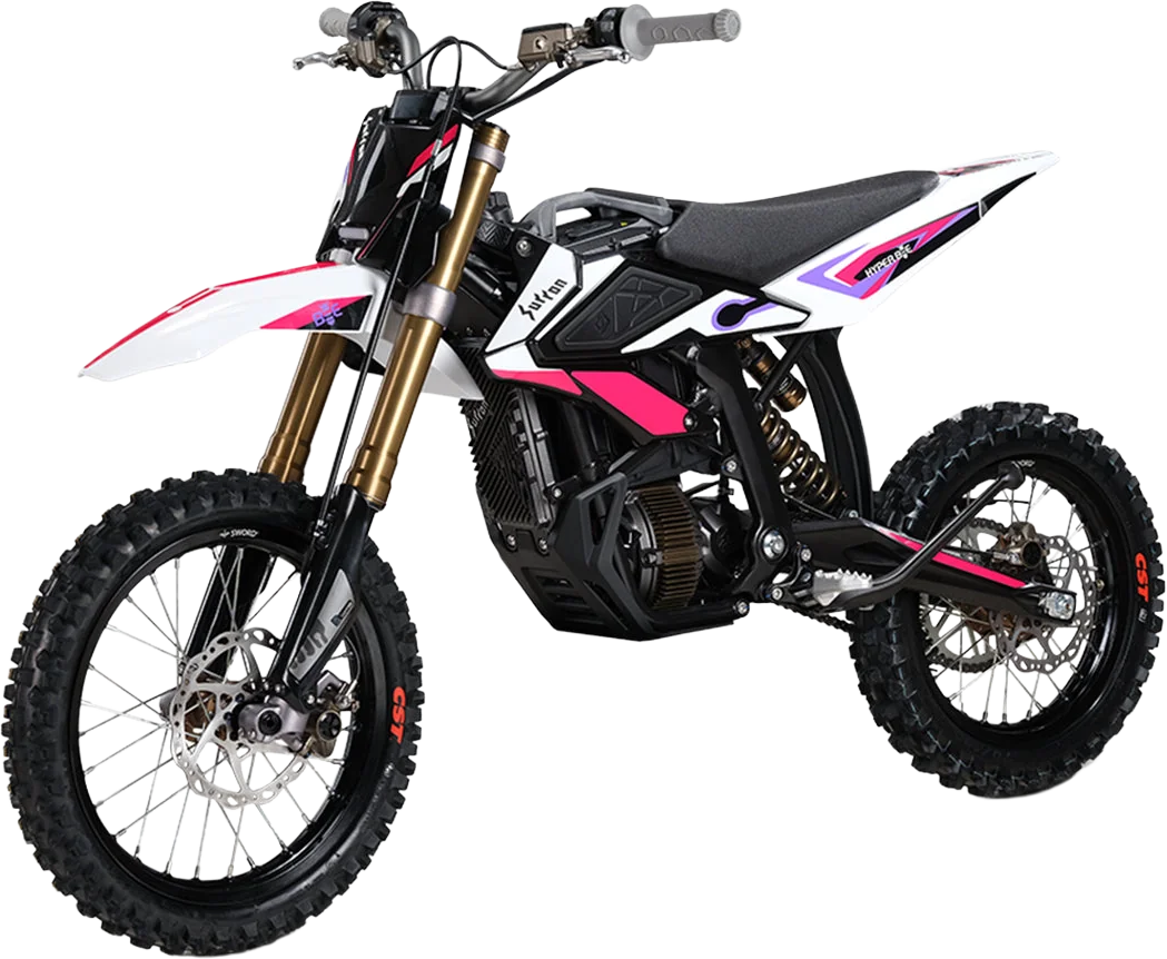 SUR-RON HyperBee Elektro-Dirtbike in Weiss-Pink – freigestellte Front-Seitenansicht